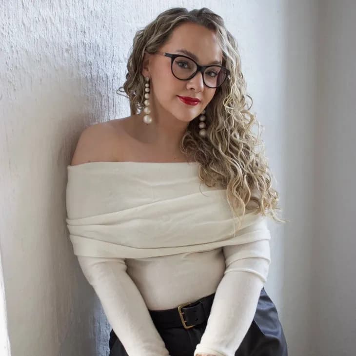 Katja, Helsinki Perfume Clubin tuoksukuraattori ja toimittaja